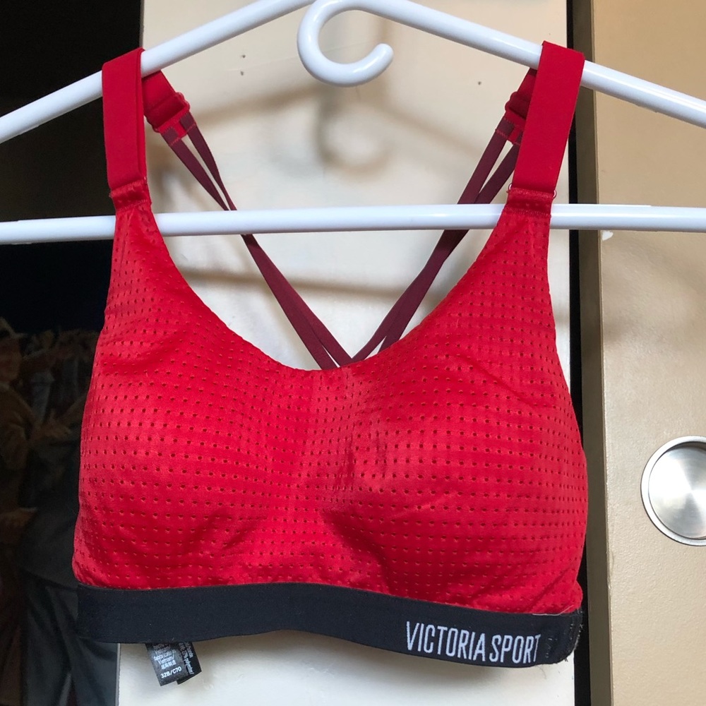 Criss Cross back sports bra